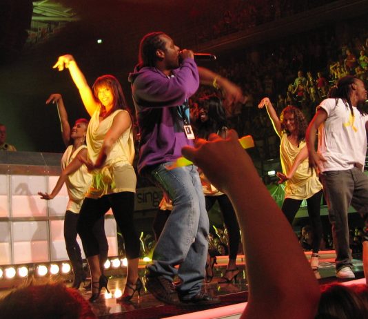 Madcon i studio med Ne-Yo
