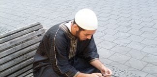 Muslimhat må bekjempes lokalt
