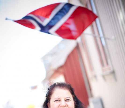 Ulovlig til Norge, nå årets innvandrerkvinne
