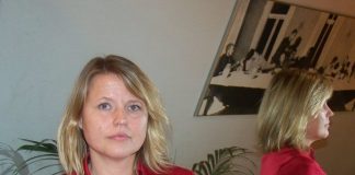 Går av etter fem år