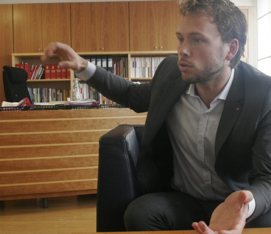 Lysbakken og Isaksen i heftig debatt om tiltak mot fattigdom