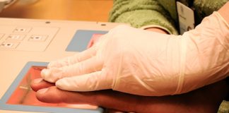 Regjeringen vil ta fingeravtrykk av alle som søker oppholdstillatelse