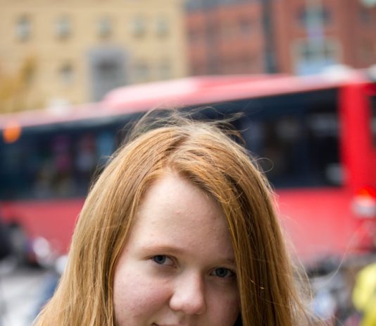 Fem på gata