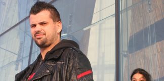 Headbanging møter indisk mytologi
