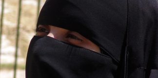 Flertallet av studenter ønsker nikab-forbud