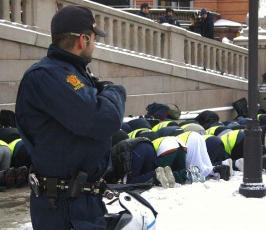 Politiet fikk beskjed om å «ta grep» etter PSTs terrorvarsel