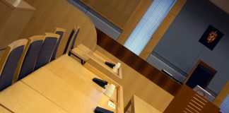Foreslår å trekke lekdommere fra folkeregistret