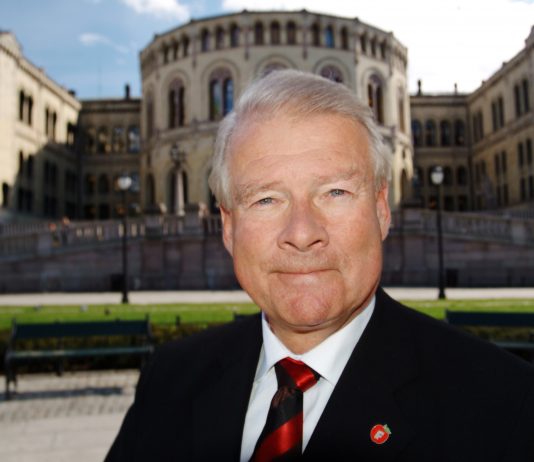 Krever svar fra Frp
