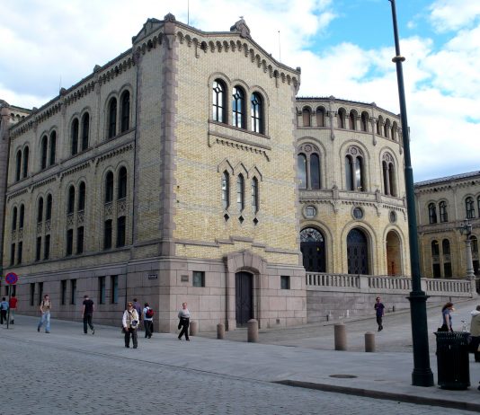 Haste-vedtok EUs nye regler for asylsøkere