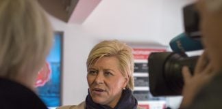 Siv Jensen tar oppgjør med Carl I. Hagen i ny bok
