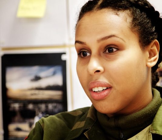 Norsk-eritreer i Kongens klær