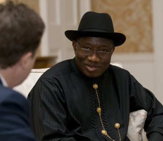 Ny lov i Nigeria forbyr homofili
