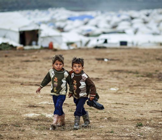 Barn omkom i kraftig regnvær i flyktningleir i Syria