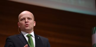 I strid om syriske flyktninger