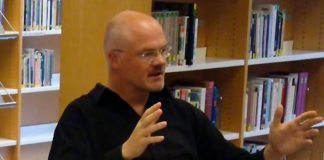 Historieprofessor i hardt vær etter Facebook-oppdatering