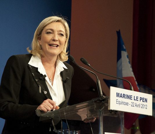 Frankrikes Marine Le Pen gir sin støtte til Viktor Orbán – kritiserer EU