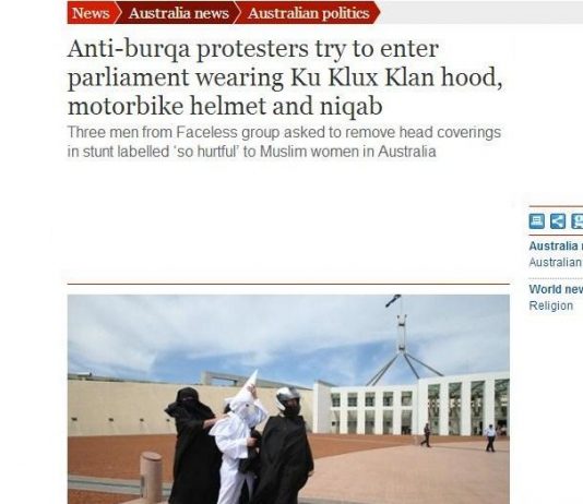 Holdt burka-protest i niqab, hette og motorsykkelhjelm