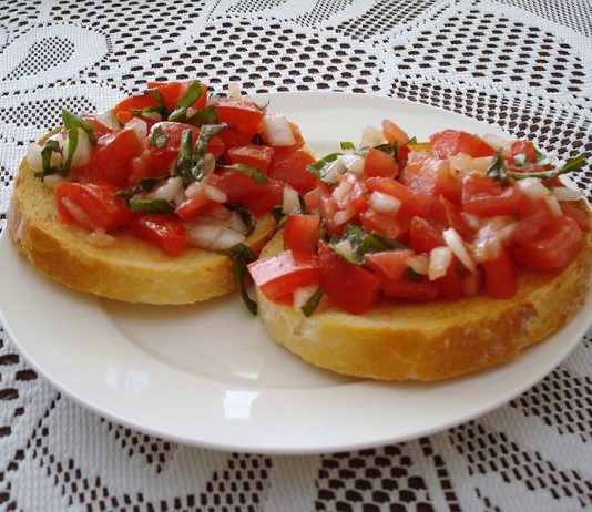 Lag italiensk bruschetta