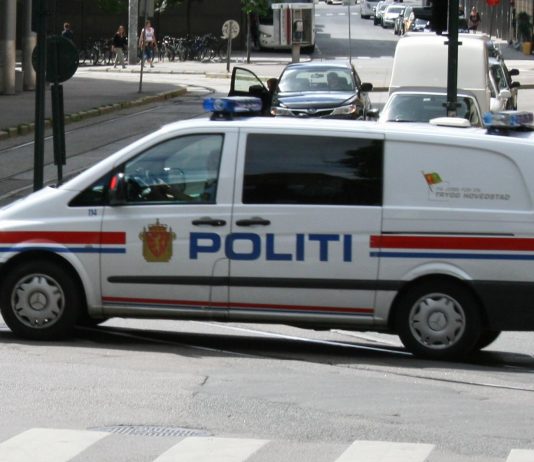 Terrordømt kvinne satt fri – politiet får ikke sendt henne ut av Norge