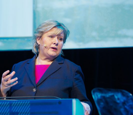 Solberg vil ikke beklage teateruttalelser etter Bertheussen-tiltale