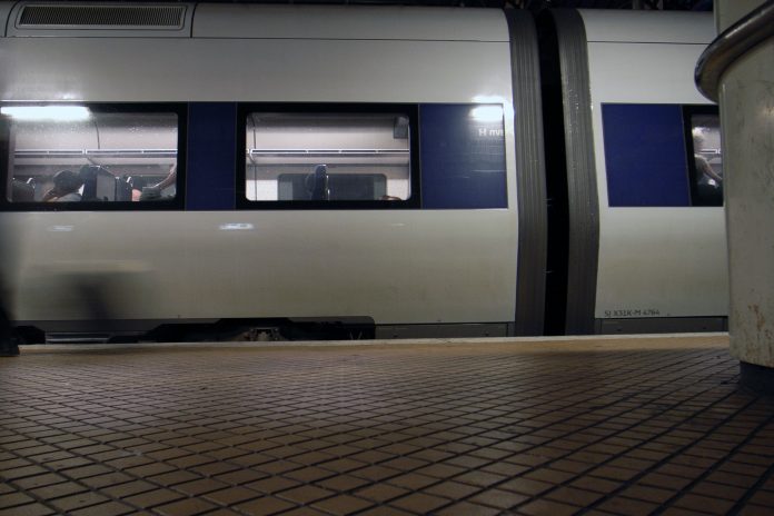 28922
