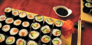 Lag maki med laks