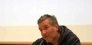 Hudflettes igjen etter “svarting”-overskrift