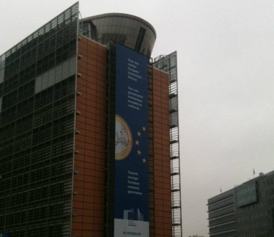 – Urbane innvandrere vil få oss inn i EU