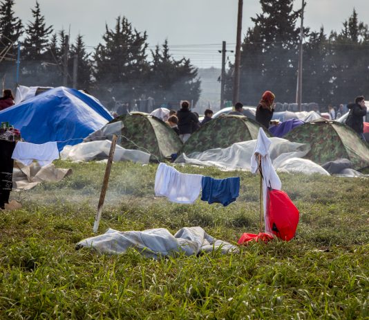 Serbia sender soldater for å «sikre» migrantleirer