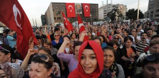 Protesterte mot islamisering av utdanning