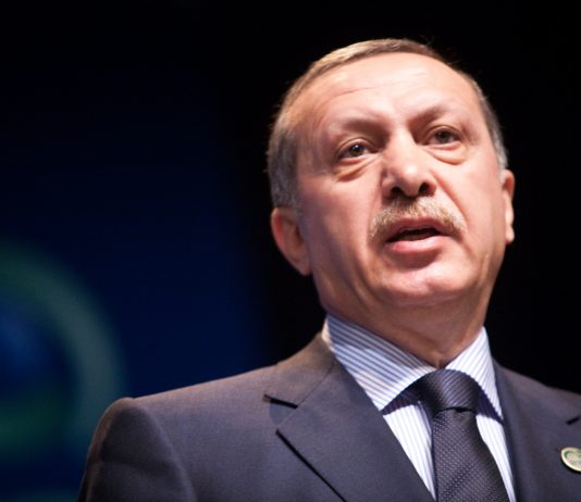 Erdogan krever en ny avtale med EU for å stanse flyktninger