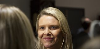 Frp etterlyser tak på sosialhjelp