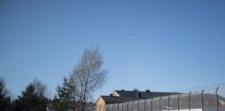 Politiet kritisk til at utviste personer prøveløslates