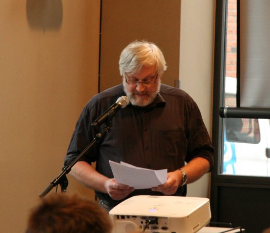 Lars Gule forsvarer strømming av Breiviks forklaring