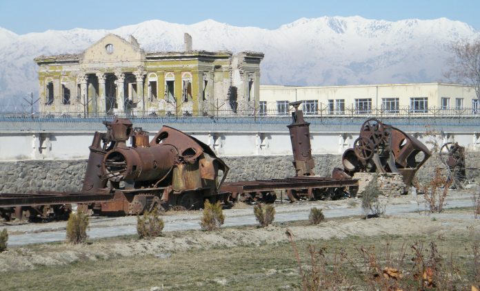 30747