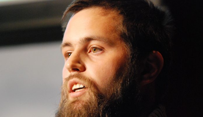 30401