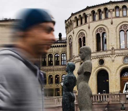 Ny rapport: Ulike innvandrergrupper opplever ulik diskriminering