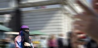Niqab og burka forbys på norske skoler