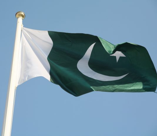 Pakistanske folkevalgte protesterer mot Koran-brenning i Norge