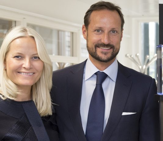 Tiåring invitert til mottakelse av kronprinsparet