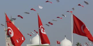 Kvinner kan gifte seg med ikke-muslimske menn i Tunisia