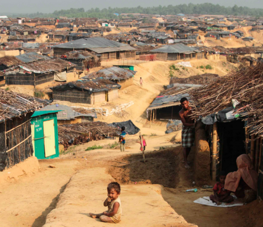Hæren i Myanmar anklages igjen for nedbrenning av landsby