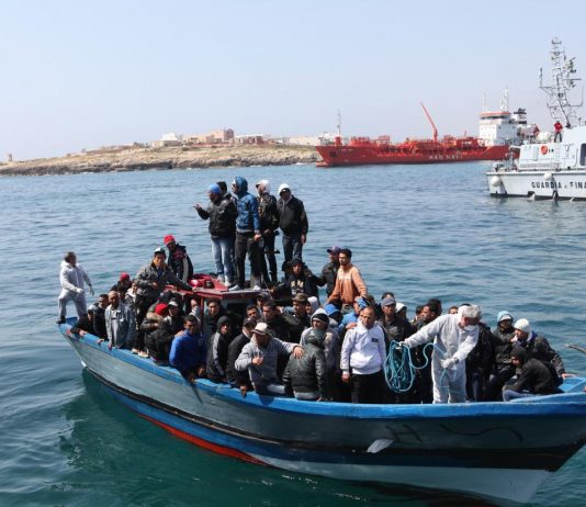 Malta sier ja til 400 migranter