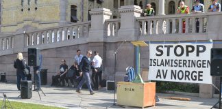 Vil møte islam-kritisk markering med roser