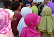Vil at jenter skal vente til 15 år med hijab