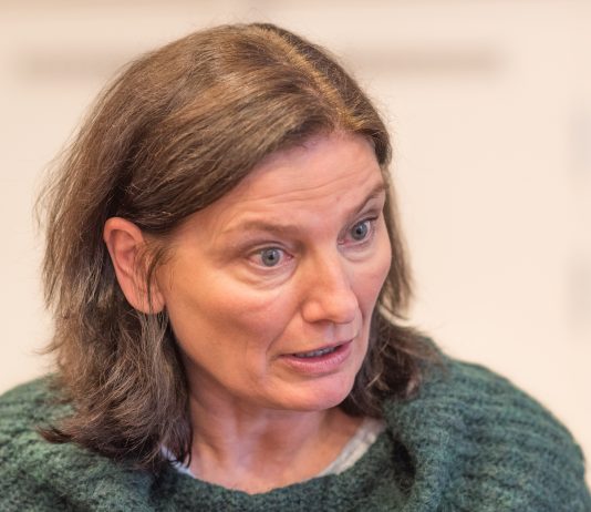 235 av kvoteflyktningene fra Afghanistan allerede på vei ut i kommunene