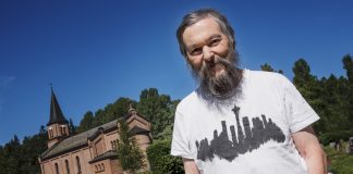 – Gi ubrukte kirker til muslimer