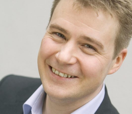 Frp-talsmann sier barnetrygdforslag ikke er Frp-politikk