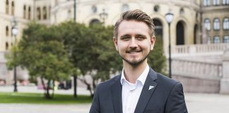 SV-politiker får kritikk for «Fuck Trump»-melding