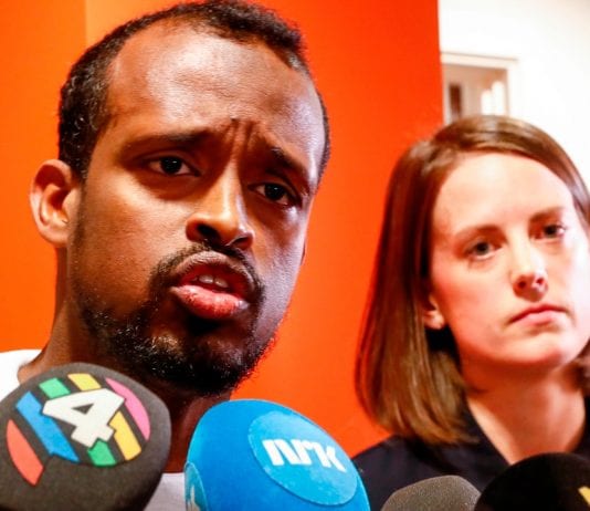– I Norge lever jeg som søppel